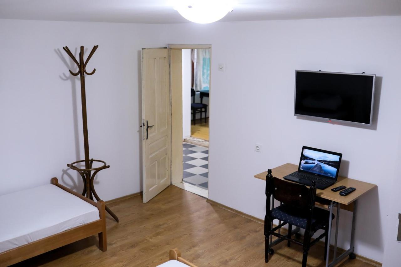 Green Apartments Kursumlija Extérieur photo